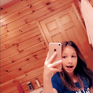 Meet your Posher, Kenna